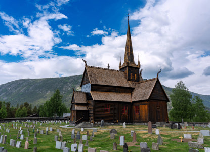 Lom Stavkyrkje