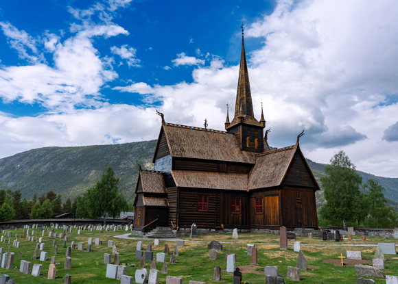 Lom Stavkyrkje