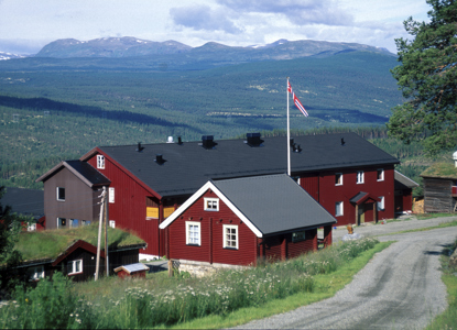 Ruten Fjellstue Utendørs Sommer Og Høst By Arthur Bredli (3)